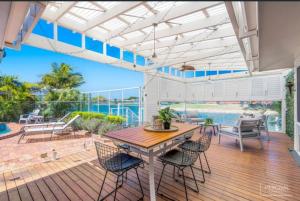 Balkón nebo terasa v ubytování Newport Island Resort