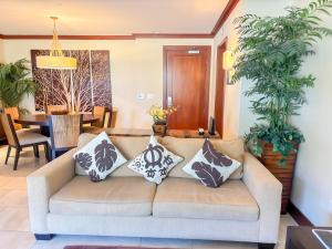 Posezení v ubytování Ko Olina Beach Villas B304 - 3BR Luxury Condo with Stunning Ocean View & 2 Free Parking