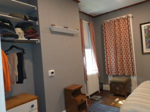 リッジフィールド・パークにある2 Bedroom Apartment with Big Fenced Yard near New Yorkのギャラリーの写真