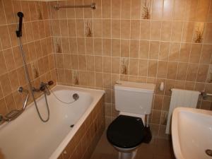 Extravagant apartment with view tesisinde bir banyo
