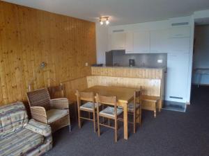 Kuchyň nebo kuchyňský kout v ubytování Apartment in Veysonnaz near Ski Lift