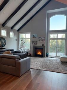 Χώρος καθιστικού στο Bellevue Luxury Home