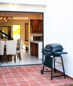 Nhà bếp/bếp nhỏ tại Casa moderna vacacional