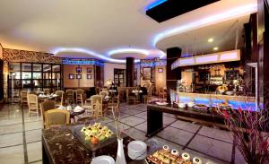 Bazén v ubytování Royal Mirage Fes Hotel nebo v jeho okolí