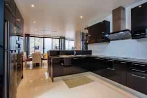 Billede fra billedgalleriet på NEW! Amazing villa with jacuzzi, Nai Harn Phuket, ОПЛАТА В РУБЛЯХ ПО ЗАПРОСУ i Rawai Beach + 2 billeder