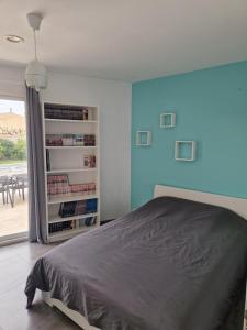 Ένα ή περισσότερα κρεβάτια σε δωμάτιο στο Villa moderne de 220m2 avec piscine, Sérignan +15 φωτογραφίες