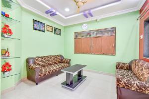 Et opholdsområde på FabHotel Kohinoor Lodging