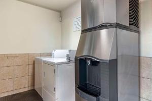Fotografie z fotogalerie ubytování Econo Lodge Portland Airport v destinaci Portland