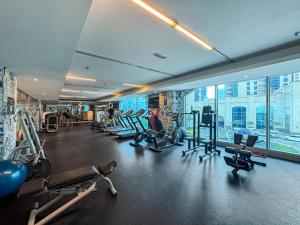 Pusat kebugaran dan/atau fasilitas kebugaran di Studio APT with Pool, Gym, Squash and Badminton Courts