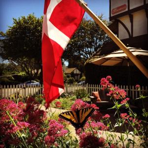 Φωτογραφία από το άλμπουμ του Popular Downtown Hideout l Close to Everything σε Solvang +28 φωτογραφίες