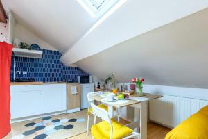 Køkken eller tekøkken på Le Nid Chromatique, Hyper Centre Palaiseau + 26 billeder