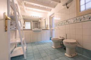 Ένα μπάνιο στο Piazza Navona Classy & Large Apartment +16 φωτογραφίες