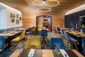 Posezení v ubytování Hotel-Gasthof zum Bach