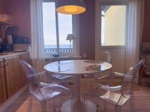 Fotografie z fotogalerie ubytování Trerummare med panoramautsikt och balkong i Visby innerstad v destinaci Visby