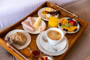 Comida no hotel ou em algum lugar perto