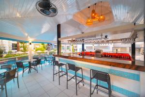 A restaurant or other place to eat at Villa Sunflower Hotel - All Inclusive