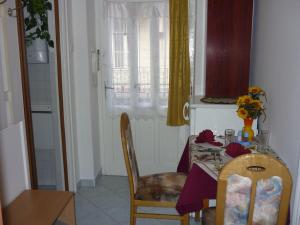 Istumisnurk majutusasutuses Joe Apartman Budapest