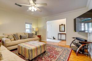 フェアホープにある2 Mi to Fairhope Pier Home with Large Yard!のギャラリーの写真