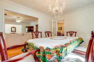 フェアホープにある2 Mi to Fairhope Pier Home with Large Yard!のギャラリーの写真 +18枚の写真