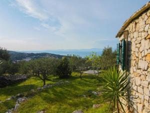 Naturlandskabet i nærheden af villaen