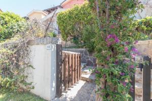 A garden outside Villetta - Aliterno V5