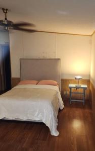 Postel nebo postele na pokoji v ubytování 1233 Apartment 1 Miami