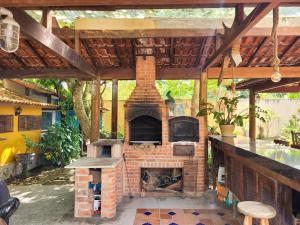 Gril dostupný pro hosty v hotelu