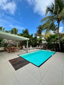 Bazén v ubytování Villa Magellan, walkable Orient Bay beach, private pool nebo v jeho okolí
