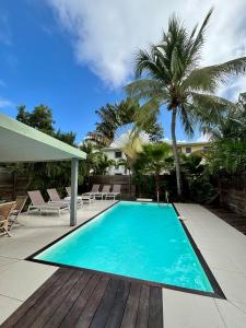 Bazén v ubytování Villa Magellan, walkable Orient Bay beach, private pool nebo v jeho okolí