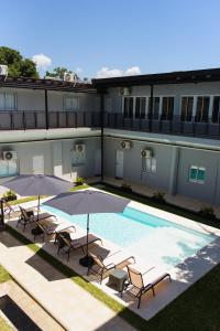 Bazén v ubytování Don Pedro Apart Hotel nebo v jeho okolí