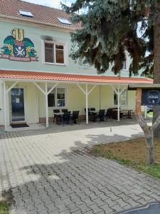 Hoone, kus kodumajutus asub