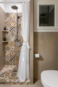 Ένα μπάνιο στο Chrysallida Apartment +72 φωτογραφίες