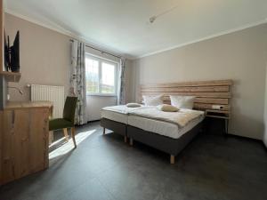 Afbeelding uit fotogalerij van Hotel Reinhold in Gummersbach