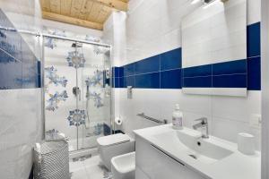 Phòng tắm tại Casa vacanza da Enza a Toledo +27 ảnh