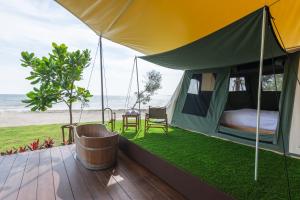 Příroda nedaleko luxury tent