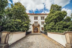 Budova, v ktorej sa apartmánový hotel nachádza