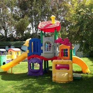 Ο χώρος παιχνιδιού για παιδιά στο Camping 3 étoiles - Piscine - ccagief