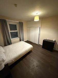 Gallery image of The Phoenix Inn in Newport +8 photos