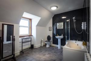 Un baño de 9A Bayfield Road 24 fotos más