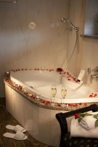 Bilik mandi di Hotel Ochsen Stuttgart