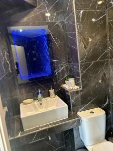 A bathroom at House Proctor