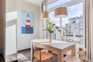 Fotografie z fotogalerie ubytování Fuster Apartments by Aspasios v destinaci Barcelona