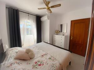 Posteľ alebo postele v izbe v ubytovaní Casa de amigos Lomas Del Golf, Orihuela Costa + 37 fotografií