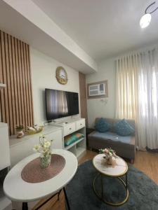 Μια τηλεόραση ή/και κέντρο ψυχαγωγίας στο Cozy Studio Mesaverte CDO with Free Internet