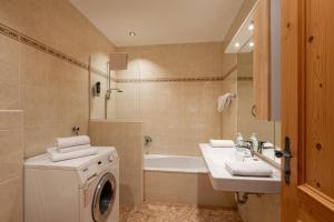 A bathroom at Appartement Erler