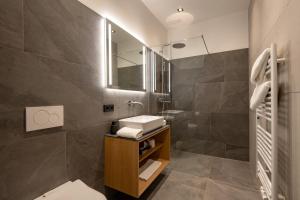 A bathroom at Appartement Erler
