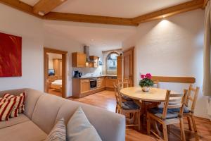 A kitchen or kitchenette at Appartement Erler