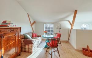 Χώρος καθιστικού στο Pet Friendly Apartment In Westerholz +19 φωτογραφίες