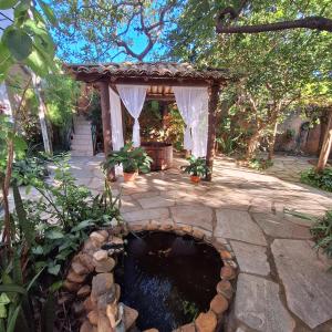 Κήπος έξω από το Eco Suite Pequi natureza e paz