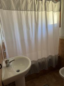 Ένα μπάνιο στο Casa Las Moras +5 φωτογραφίες